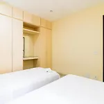 Enorme Apartamento na Av Atlântica
