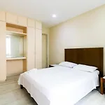 Enorme Apartamento na Av Atlântica